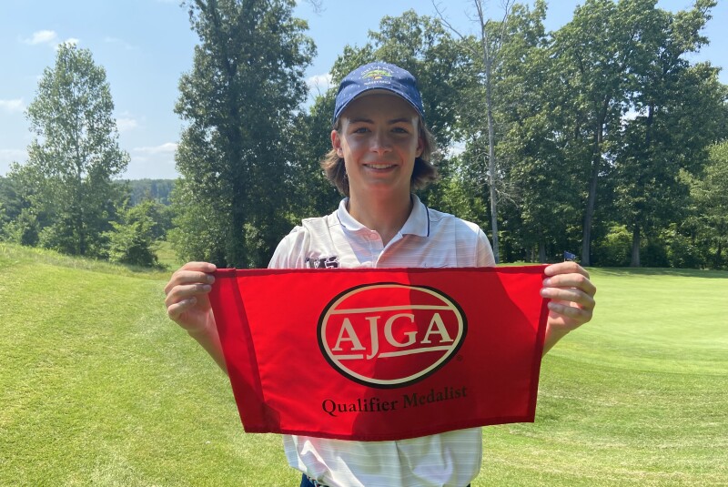 Max Boland with Medalist flag-2021-UHY St. Louis Junior.jpg