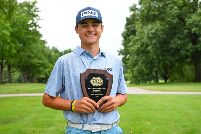 Blaise Barnum Holding His Champion Plaque - 2026 - AJGA Preview at Quail Creek presented by City of Robinson